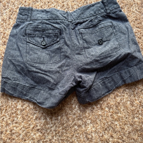 Express  Women's Shorts size 4 - Picture 2 of 4